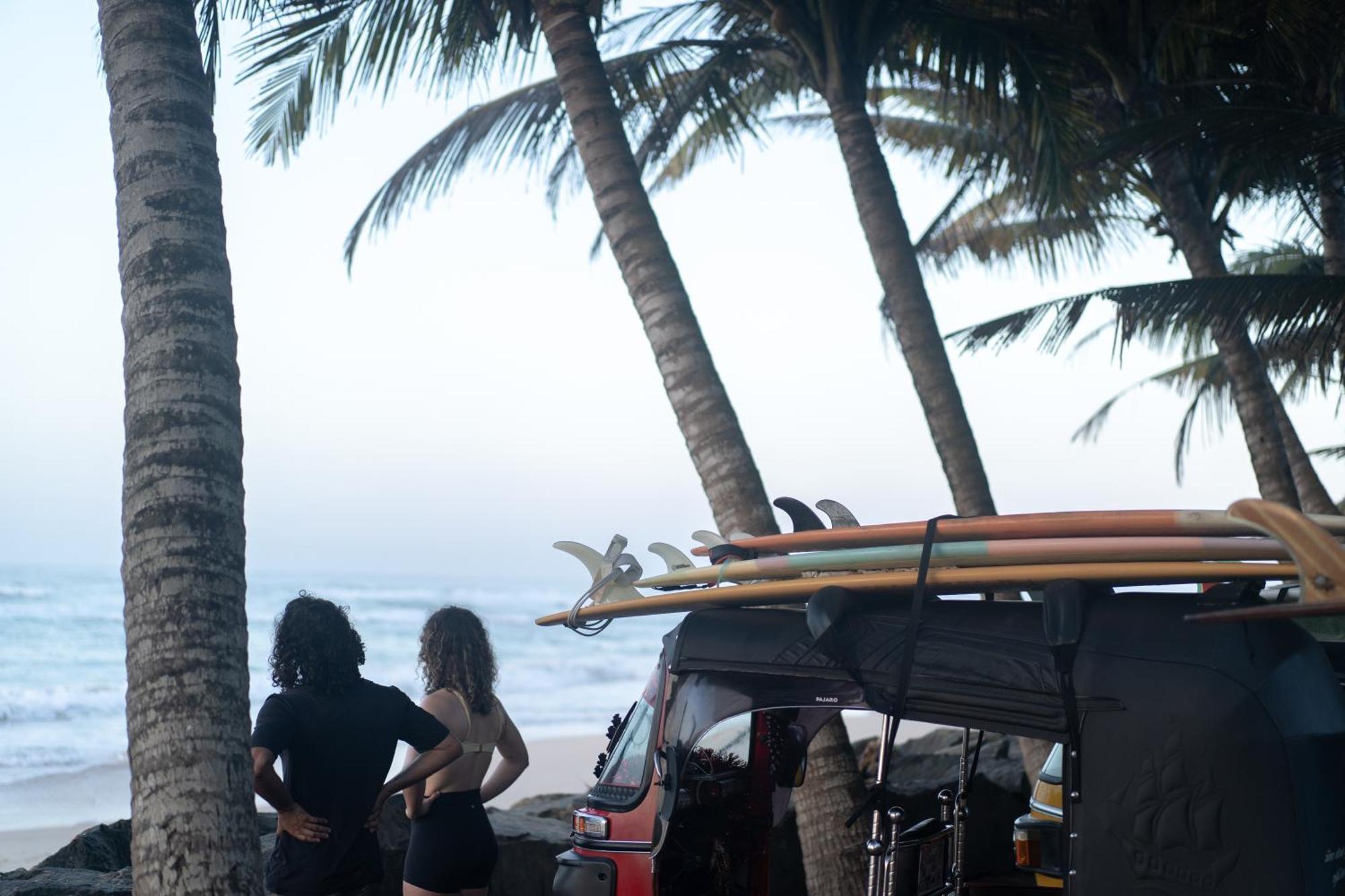 Lotus Surf And Wellness Ahangama Exterior foto