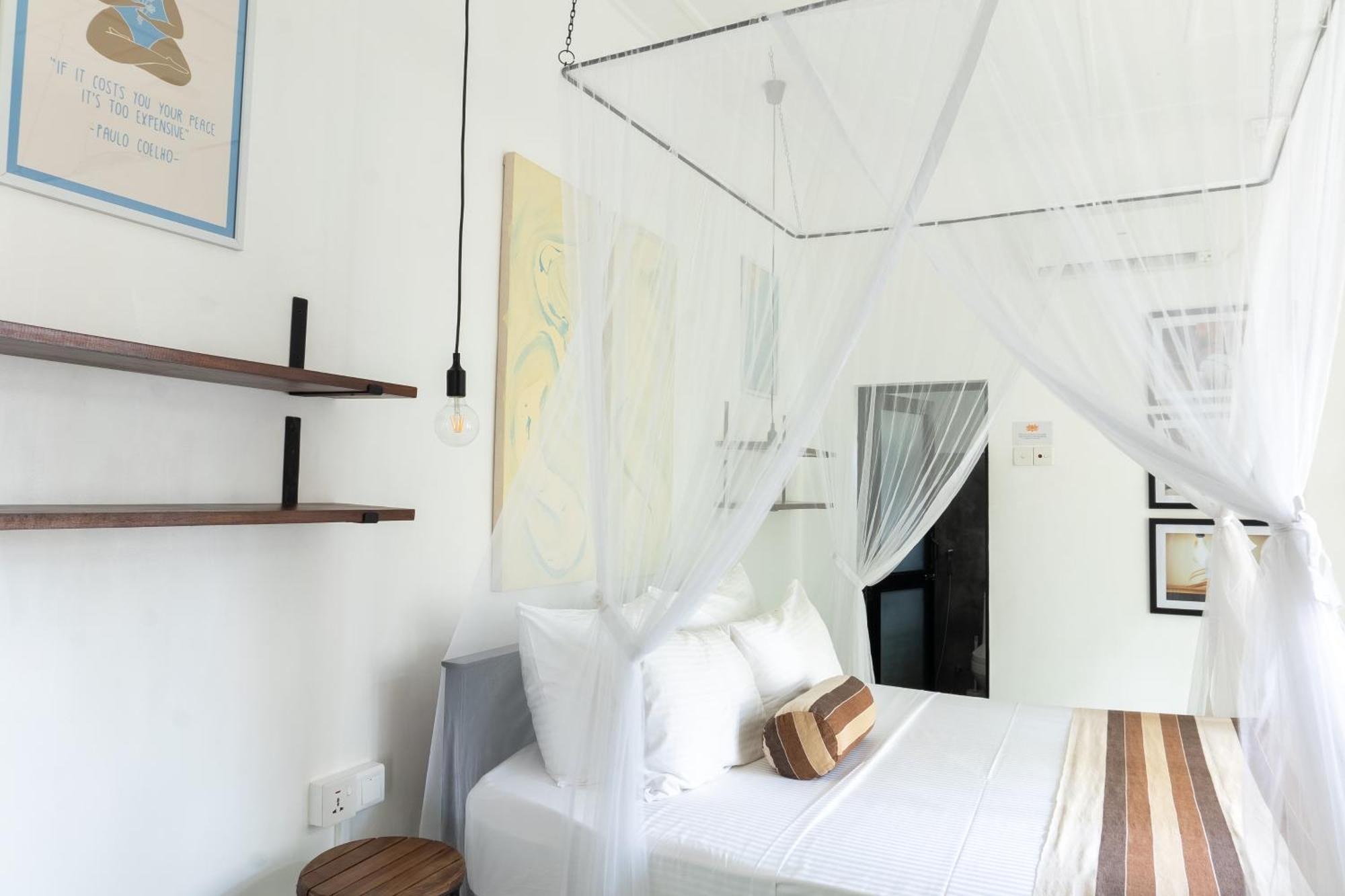Lotus Surf And Wellness Ahangama Exterior foto